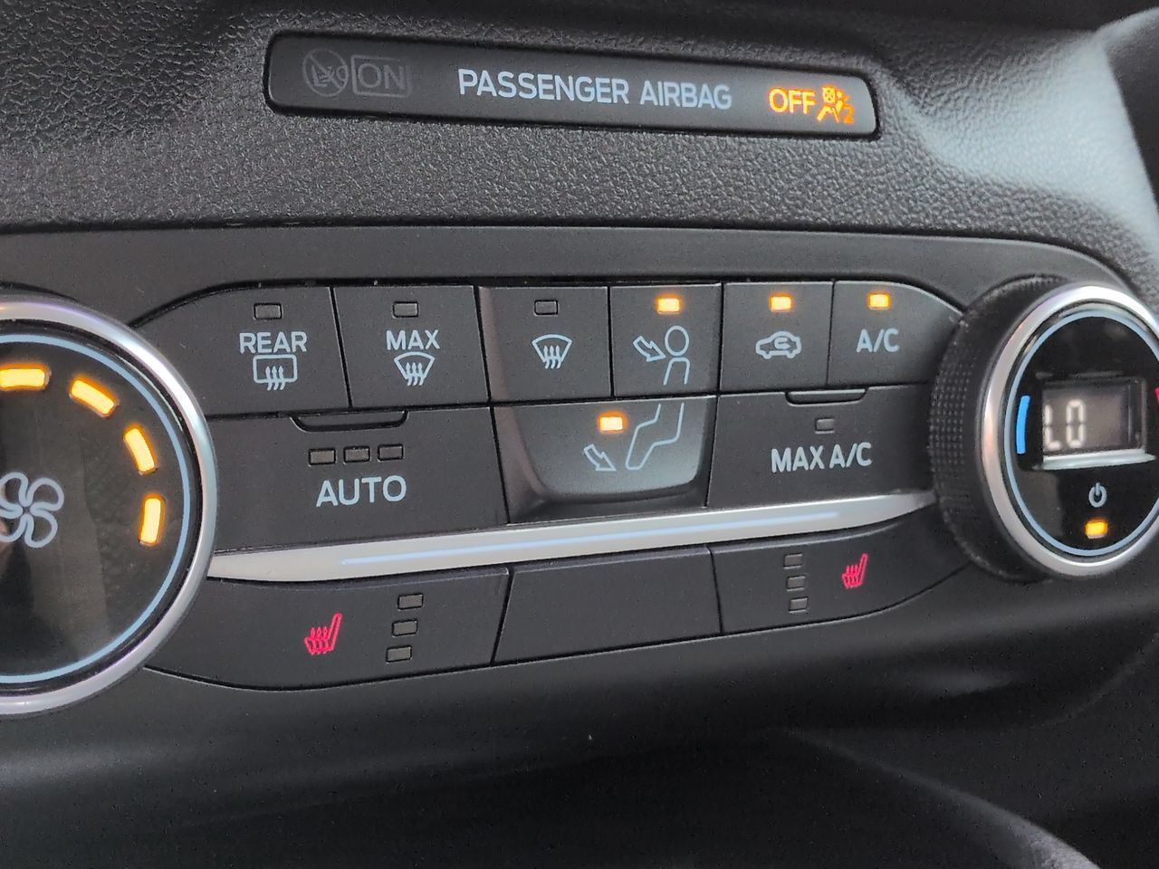 Used 2020 Ford Escape SE FWD image 23