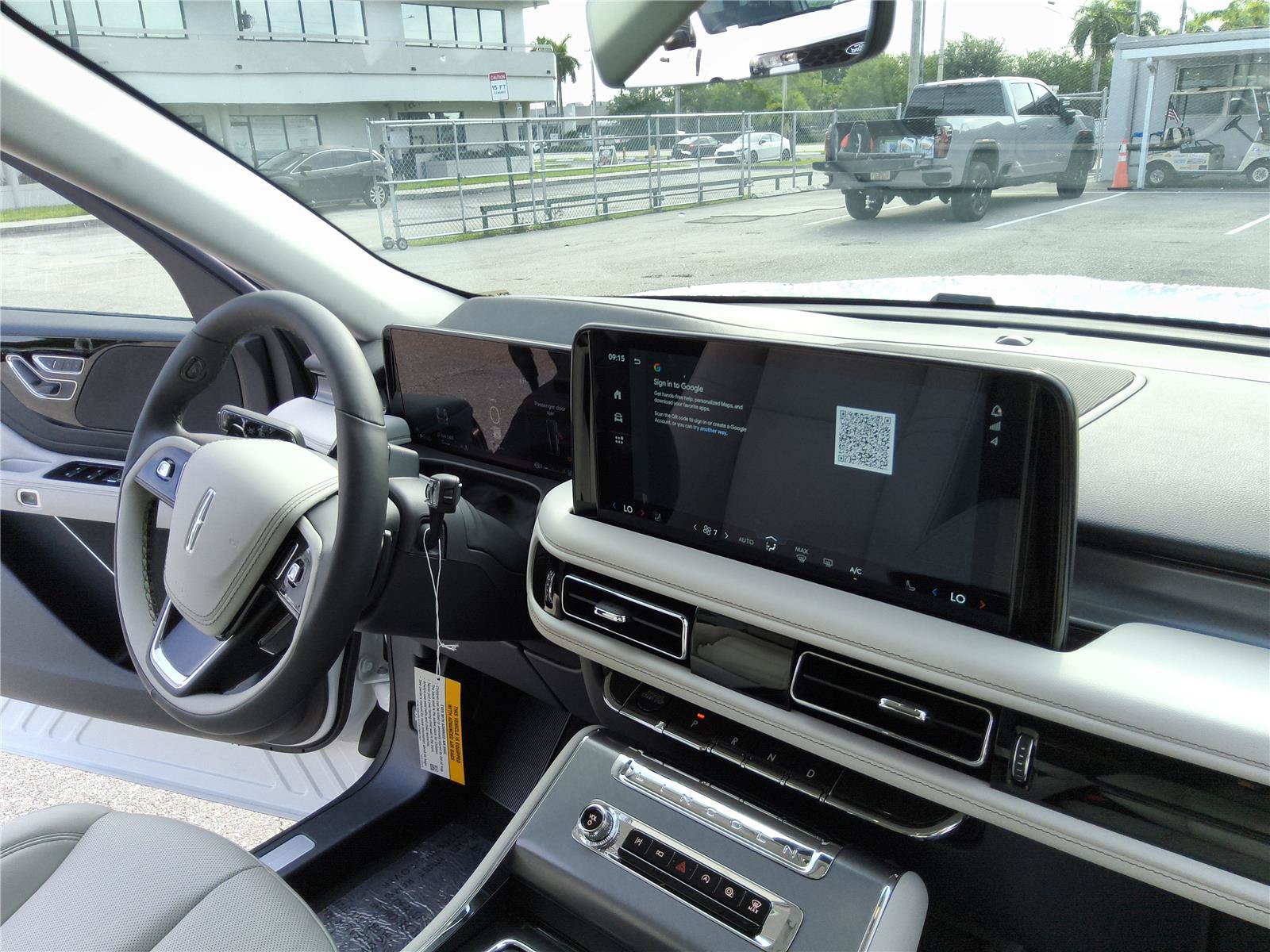 New 2026 Lincoln Aviator 2WD image 26