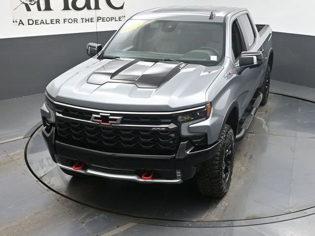 Used 2023 Chevrolet Silverado 1500 ZR2 image 45