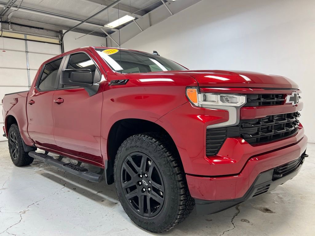 Used 2023 Chevrolet Silverado 1500 RST w/ Z71 Off-Road Package image 8