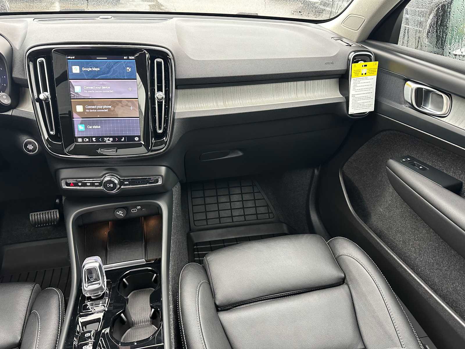 Used 2025 Volvo XC40 B5 Plus w/ Protection Package Premier image 18