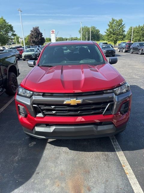 Used 2023 Chevrolet Colorado LT AWD/4WD image 14