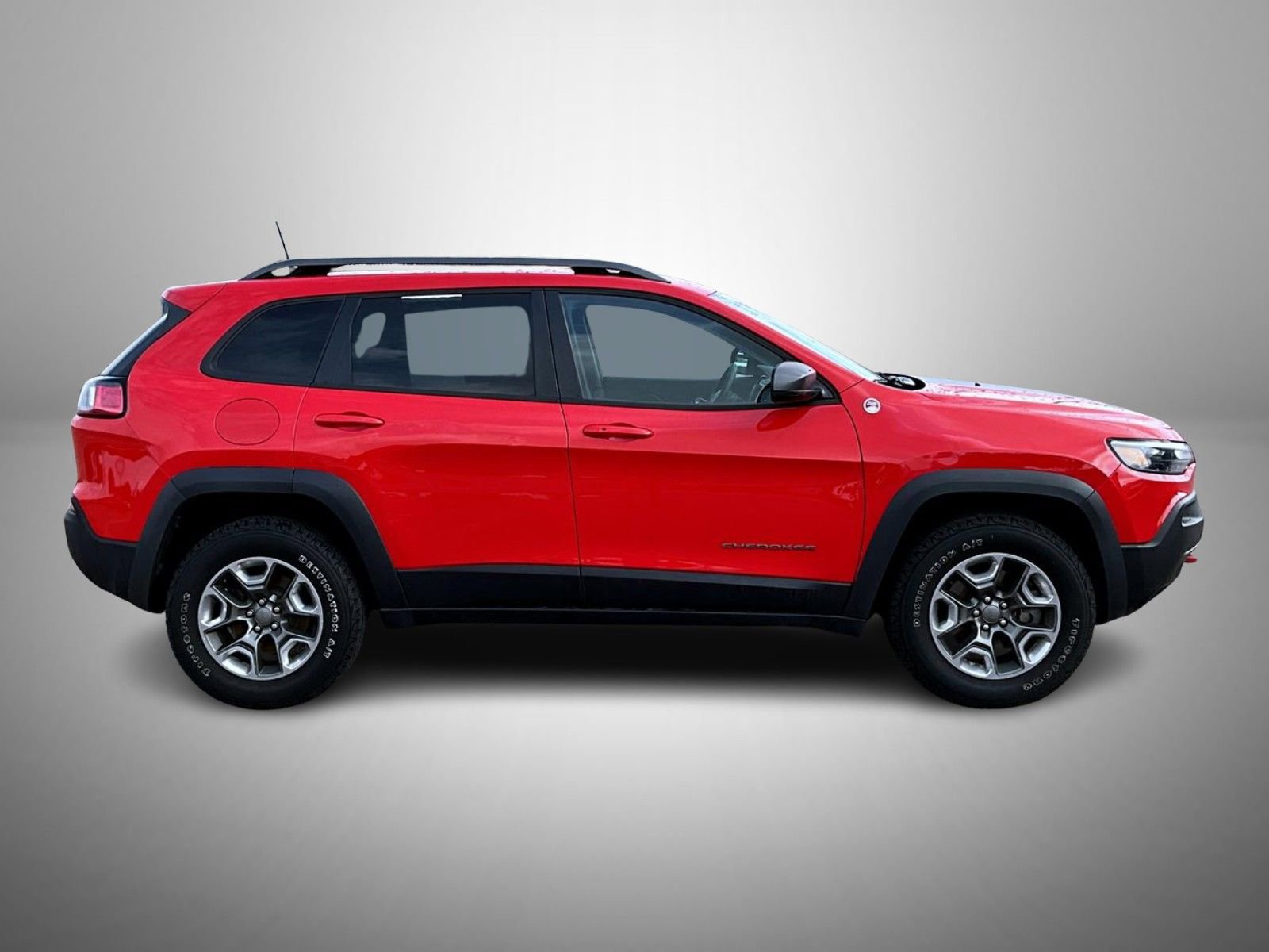 Certified 2019 Jeep Cherokee Trailhawk w/ Comfort/Convenience Group image 4