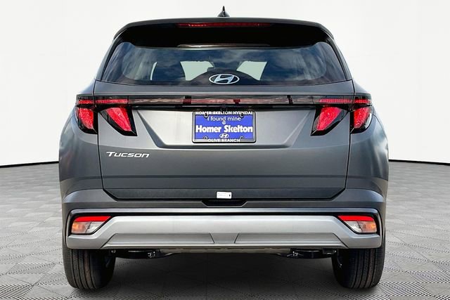 Used 2025 Hyundai Tucson SE image 4