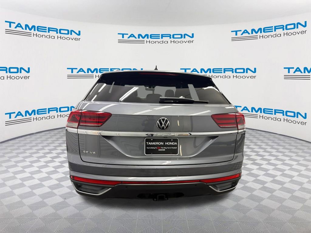 Used 2022 Volkswagen Atlas Cross Sport SE w/ Panoramic Sunroof Package image 4
