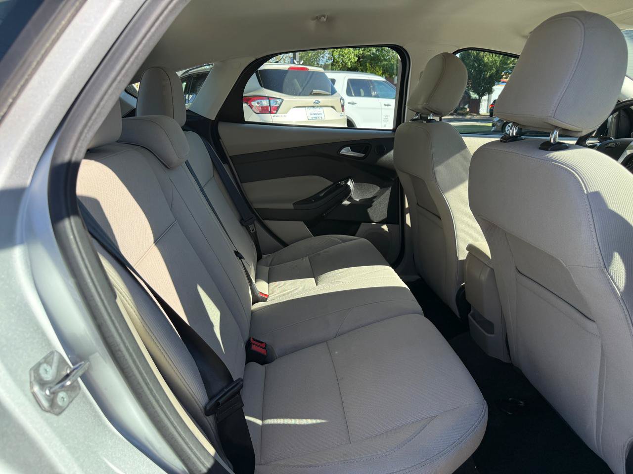 Used 2018 Ford Focus Electric Hatchback FWD image 15