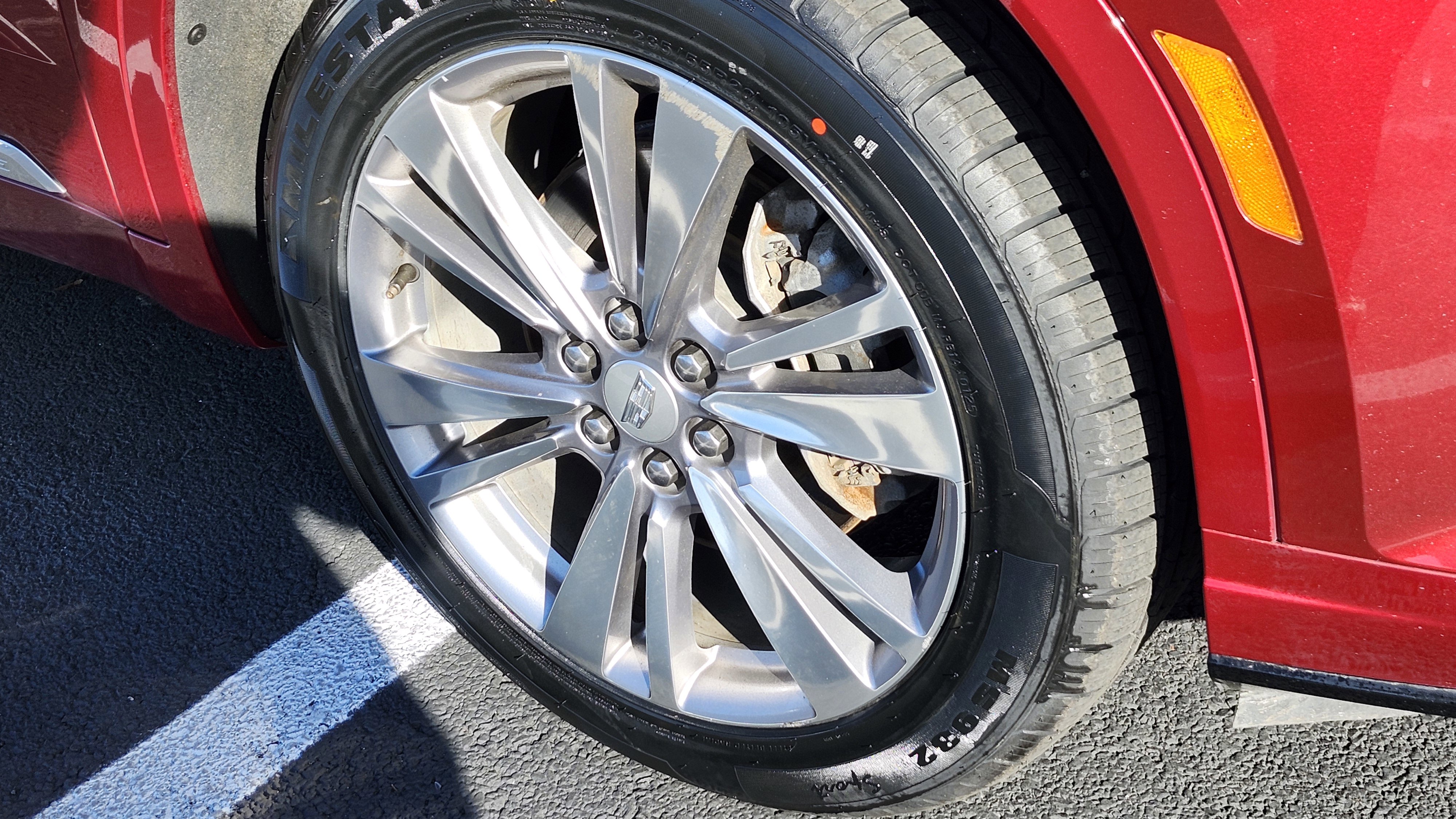 Used 2023 Cadillac XT6 Premium Luxury image 7