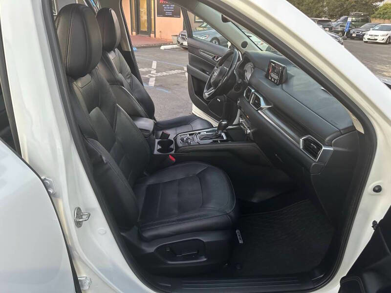 Used 2018 MAZDA CX-5 Grand Touring w/ Premium Package image 17