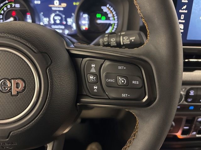 Used 2024 Jeep Wrangler Unlimited w/ Convenience Group AWD/4WD image 26