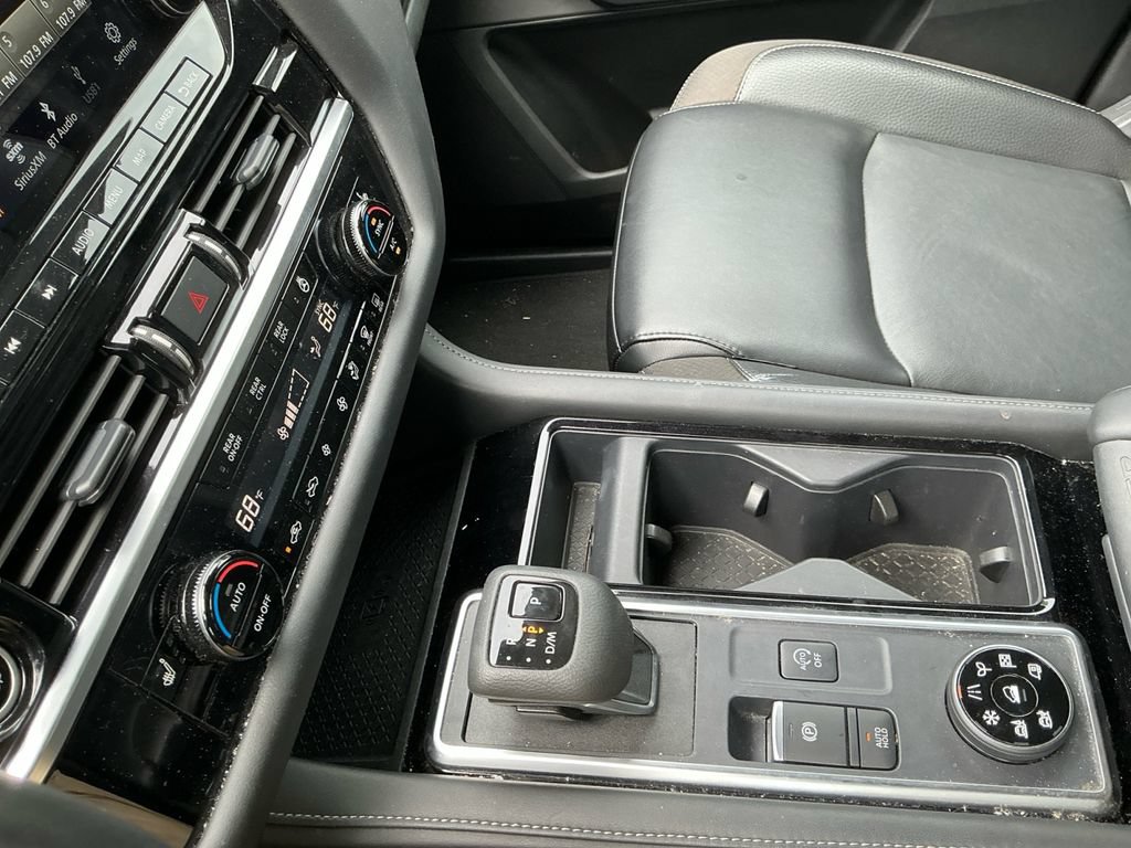 Used 2024 Nissan Pathfinder SL AWD/4WD image 28