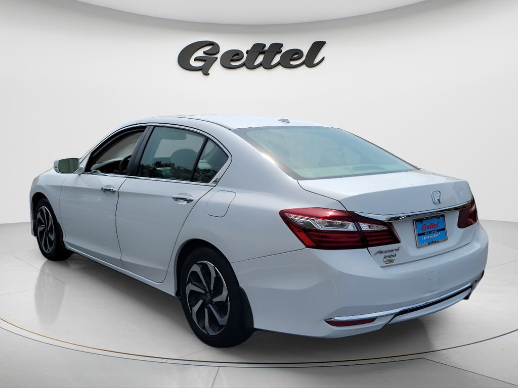 Used 2017 Honda Accord EX image 7