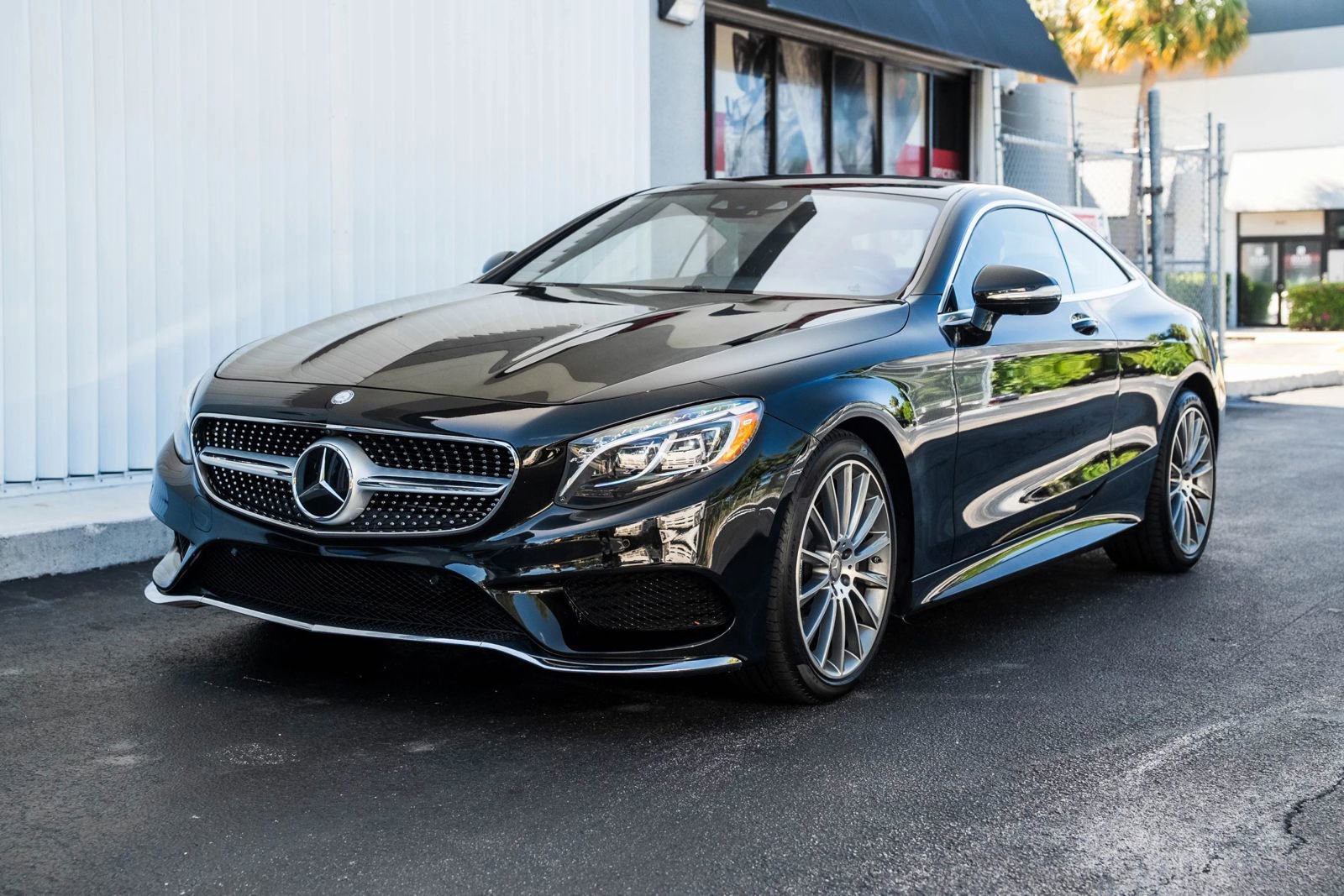 Used 2015 Mercedes-Benz S 550 4MATIC Coupe image 3