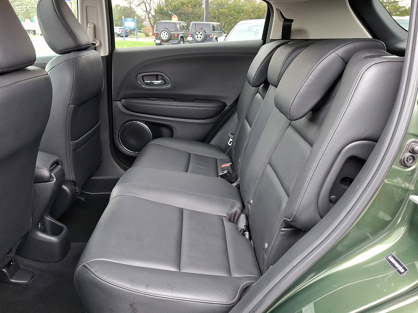 Used 2017 Honda HR-V EX-L image 10