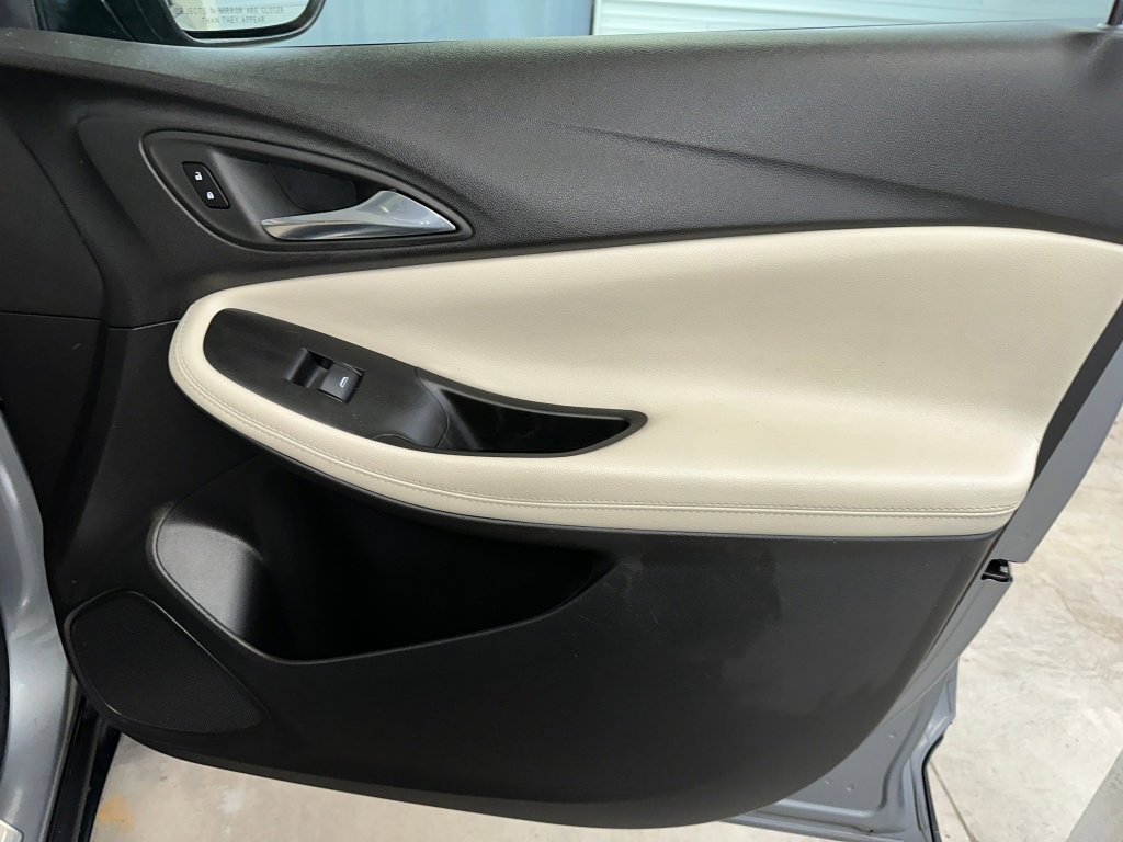 Certified 2023 Buick Encore GX Essence w/ Experience Buick Package image 32