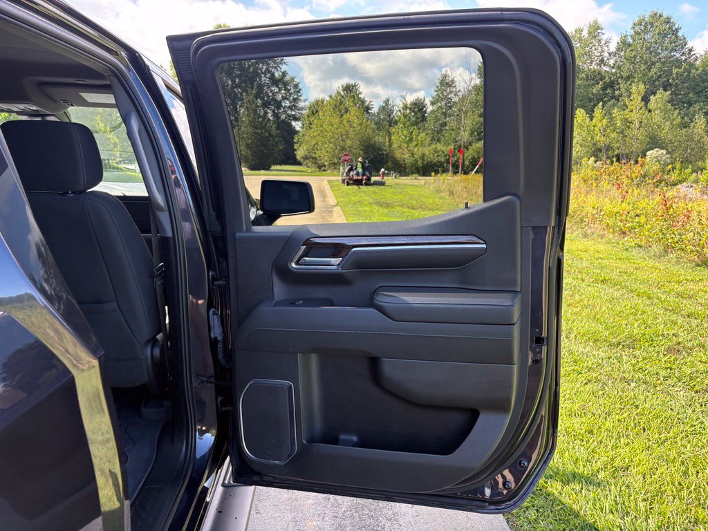 Used 2022 GMC Sierra 1500 Elevation w/ LPO, Elevation Black Package AWD/4WD image 37
