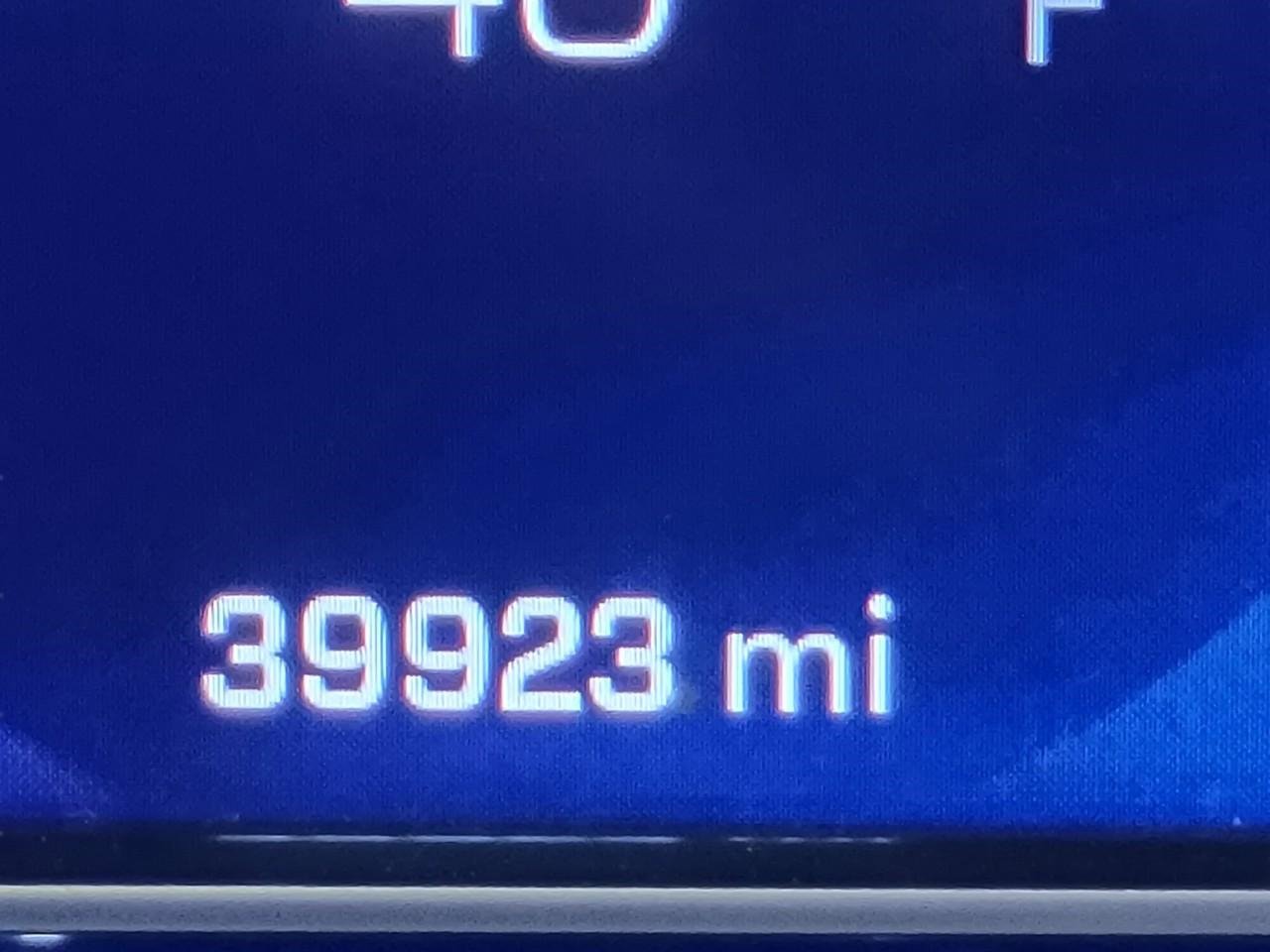 Used 2023 Chevrolet Tahoe LT image 3