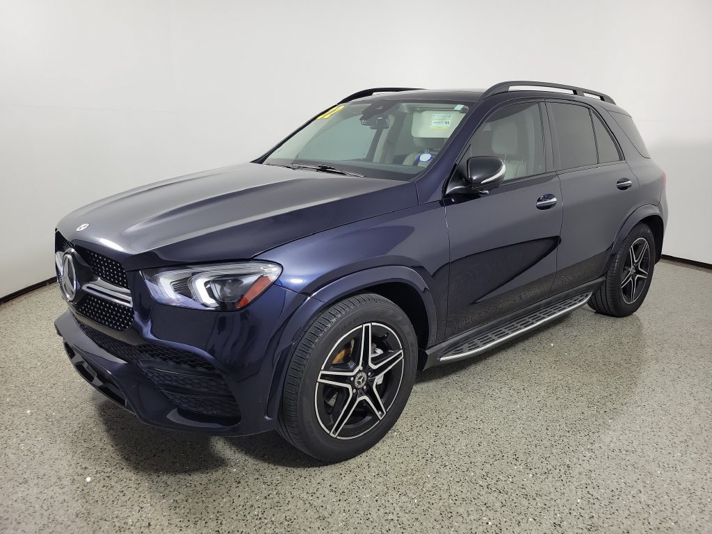 Used 2022 Mercedes-Benz GLE 350 w/ AMG Line Exterior image 2