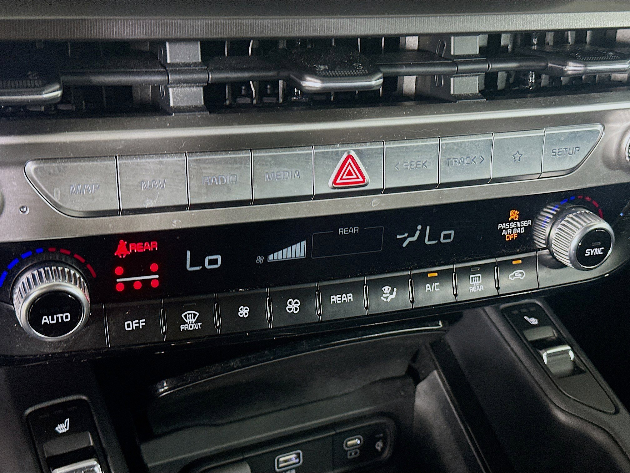 Used 2023 Kia Telluride S image 24