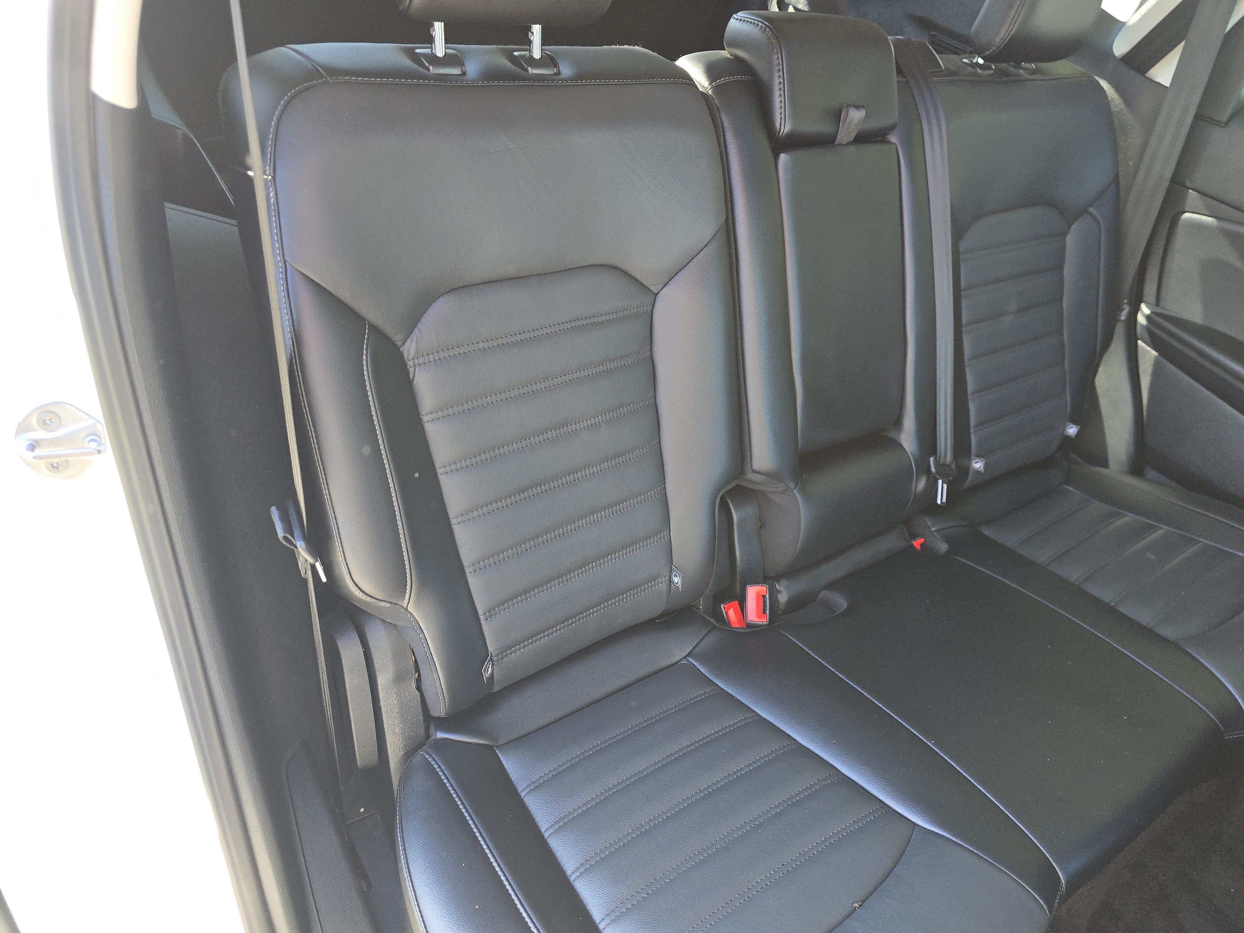 Used 2018 Ford Edge SEL w/ Equipment Group 201A FWD image 17