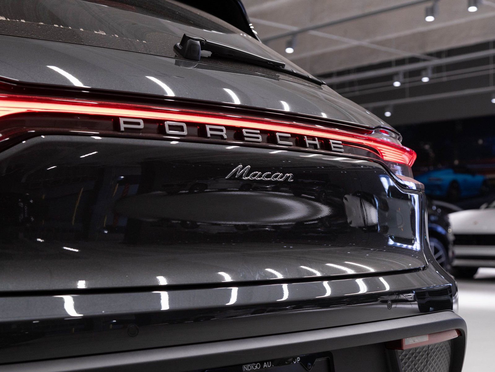 Certified 2026 Porsche Macan image 32