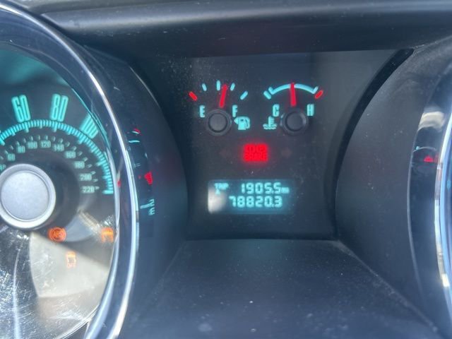 Used 2010 Ford Mustang GT RWD image 11