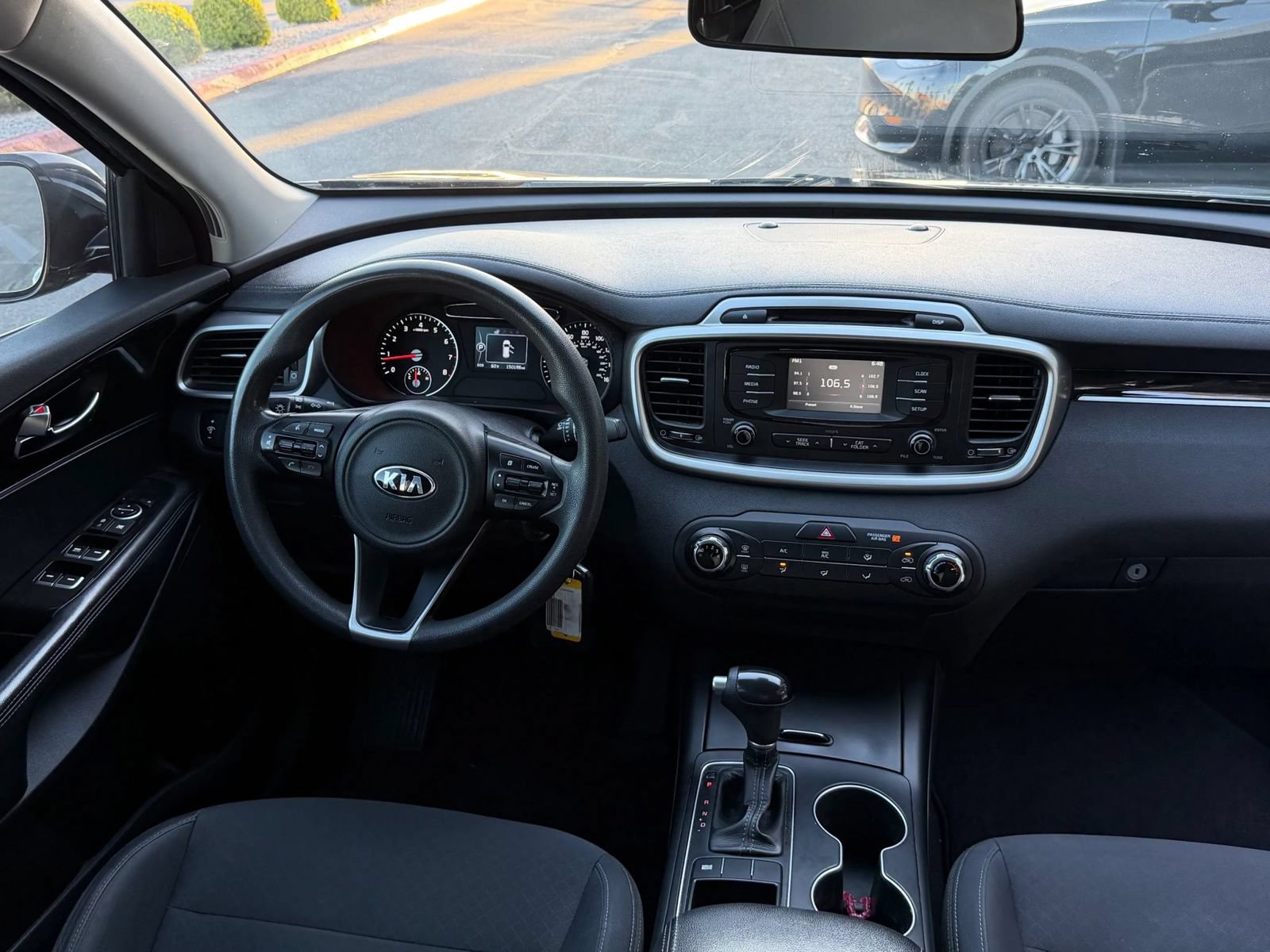 Used 2016 Kia Sorento FWD image 12