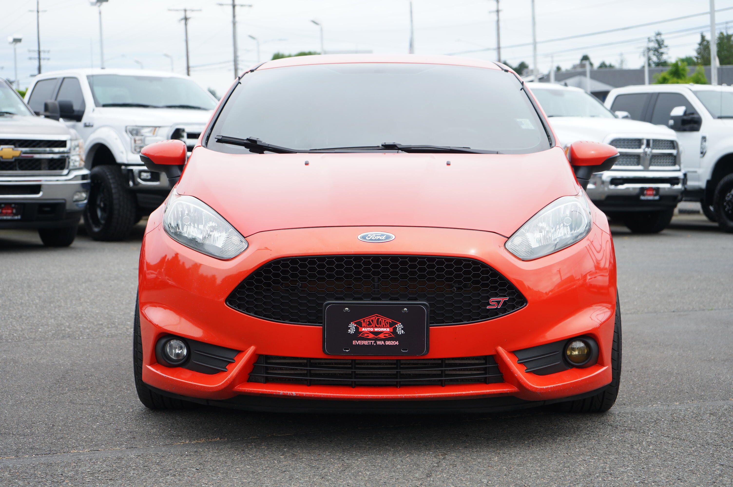 Used 2016 Ford Fiesta ST FWD image 8