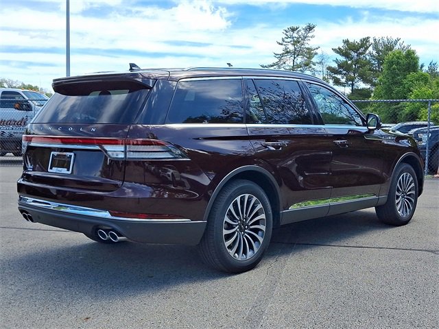 Used 2023 Lincoln Aviator Reserve w/ Elements Package Plus AWD/4WD image 6