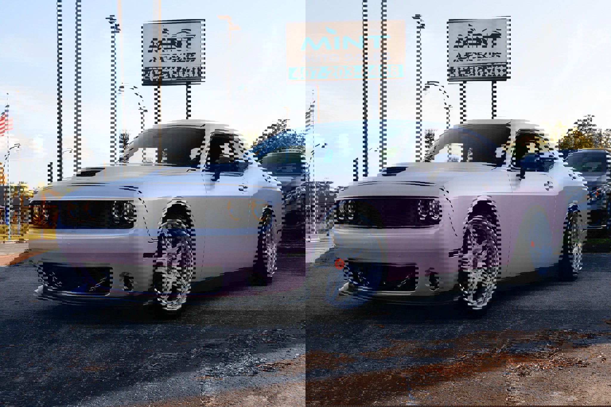 Used 2020 Dodge Challenger R/T w/ Blacktop Package image 1