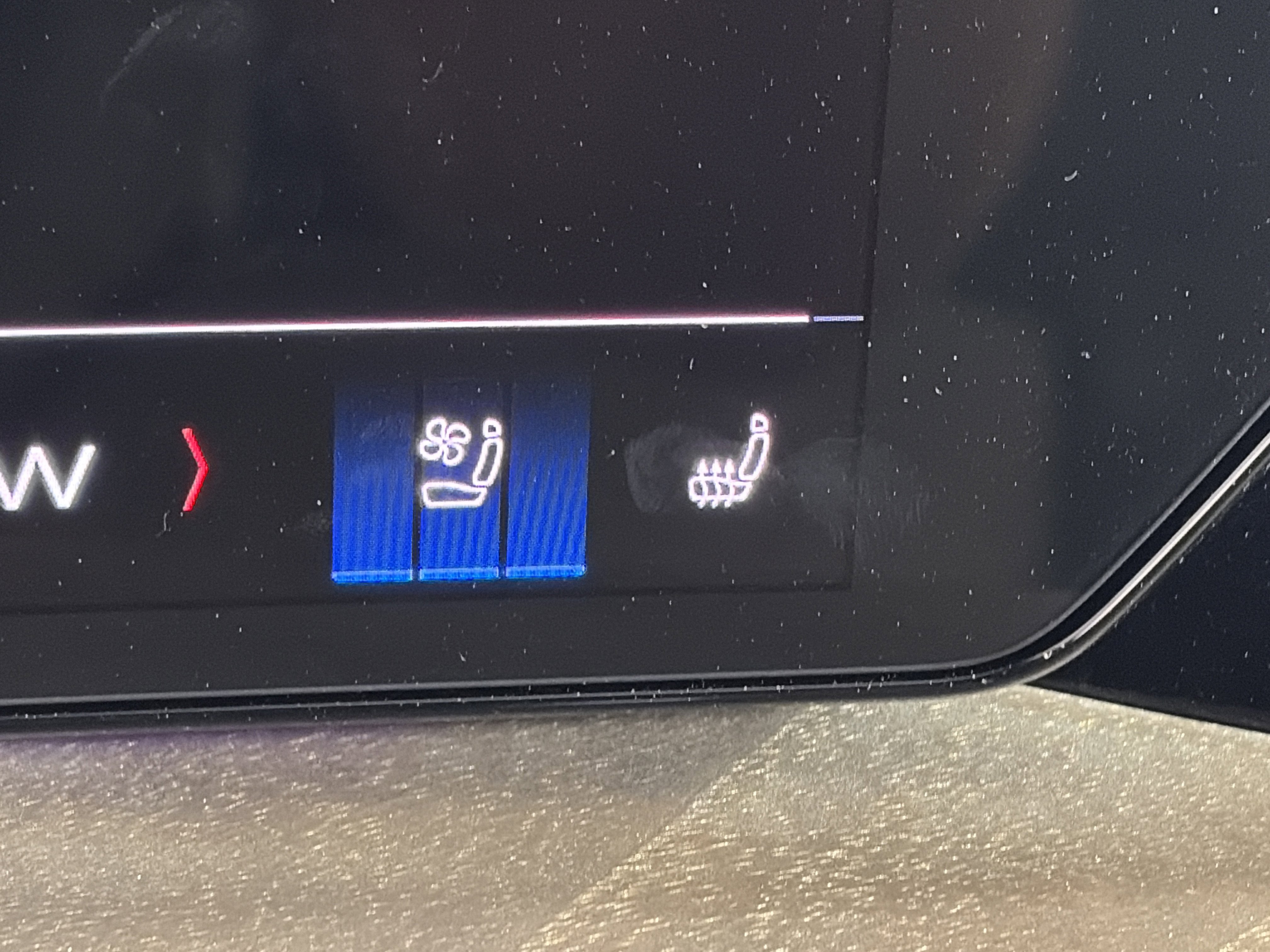 Used 2025 Audi Q5 Premium Plus w/ Premium Plus image 24