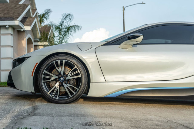 Used 2016 BMW i8 AWD/4WD image 4