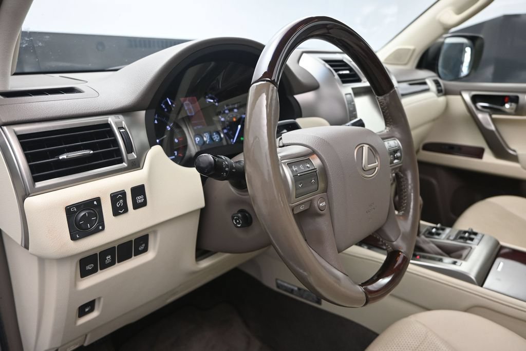 Used 2019 Lexus GX 460 Luxury AWD/4WD image 12