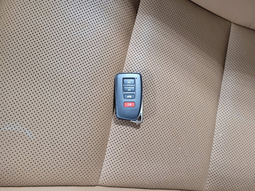 Used 2018 Lexus ES 350 w/ Navigation System Package image 32