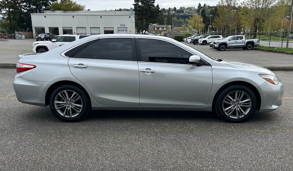 Certified 2016 Toyota Camry SE FWD image 4