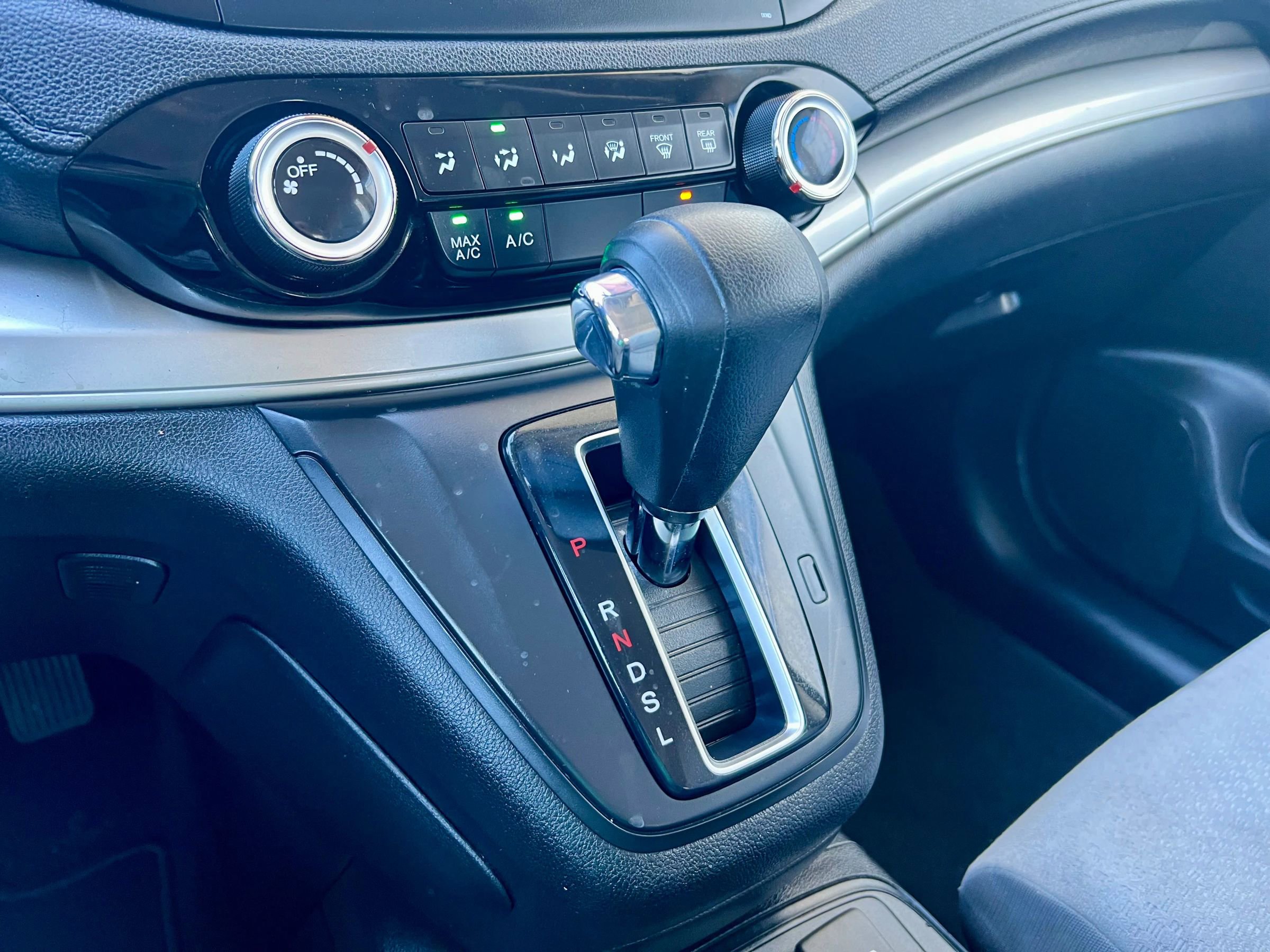 Used 2016 Honda CR-V LX image 24