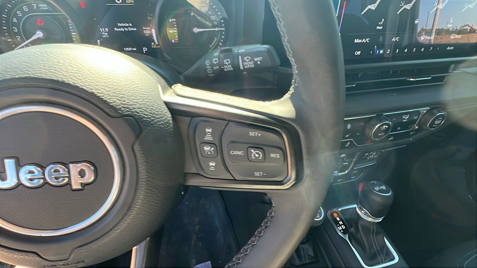 Used 2025 Jeep Wrangler Unlimited Rubicon 4xe w/ Convenience Group image 25