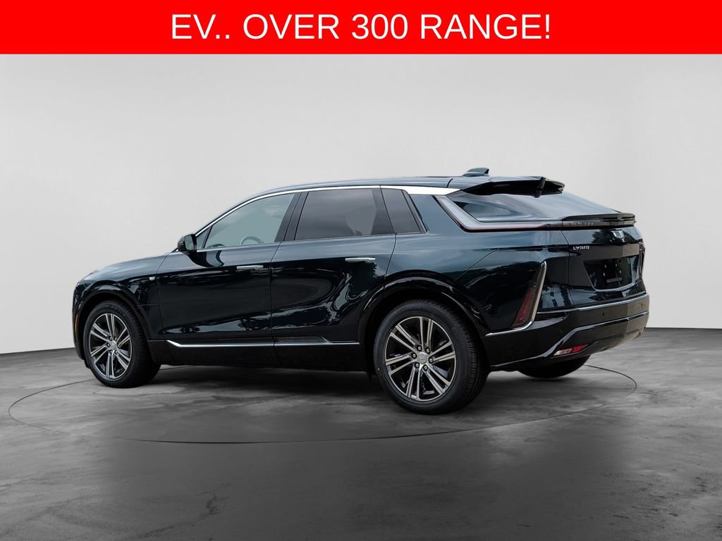 Used 2024 Cadillac Lyriq Luxury AWD/4WD image 5