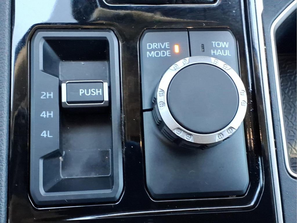 Used 2023 Toyota Tundra Limited w/ Power Package AWD/4WD image 14