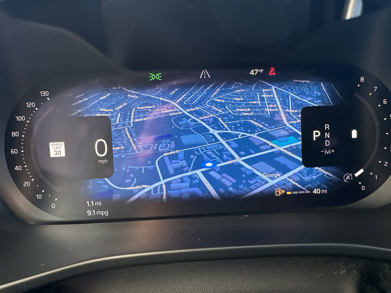 Used 2023 Volvo XC40 B5 Plus w/ Protection Package Premier image 17