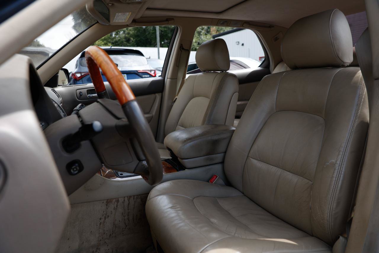 Used 1999 Lexus LS 400 w/ Premium Pkg RWD image 6