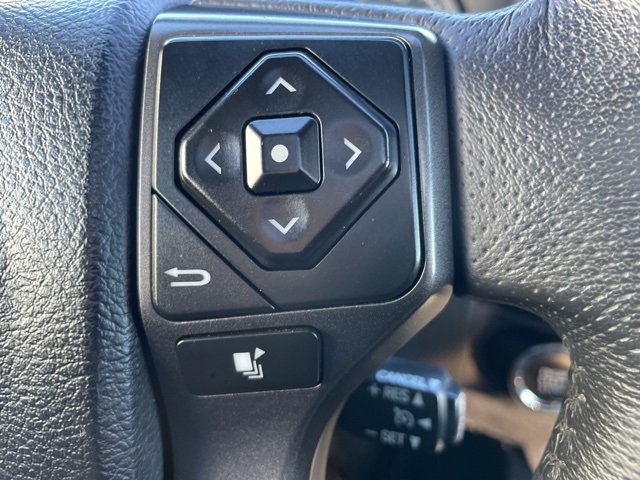 Used 2017 Toyota Tacoma TRD Sport image 23