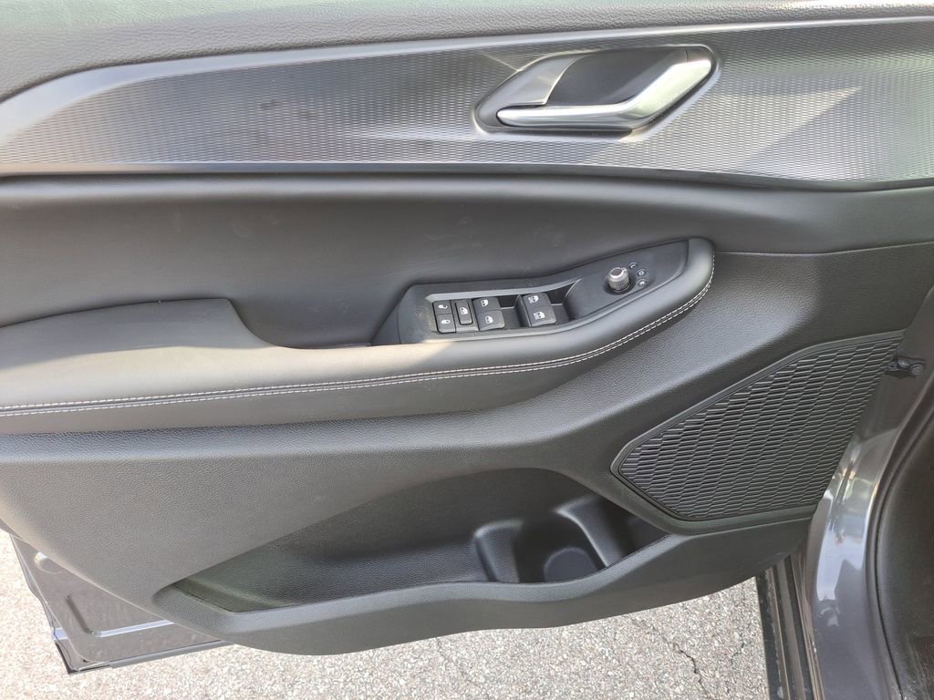 New 2025 Jeep Grand Cherokee L Altitude image 19