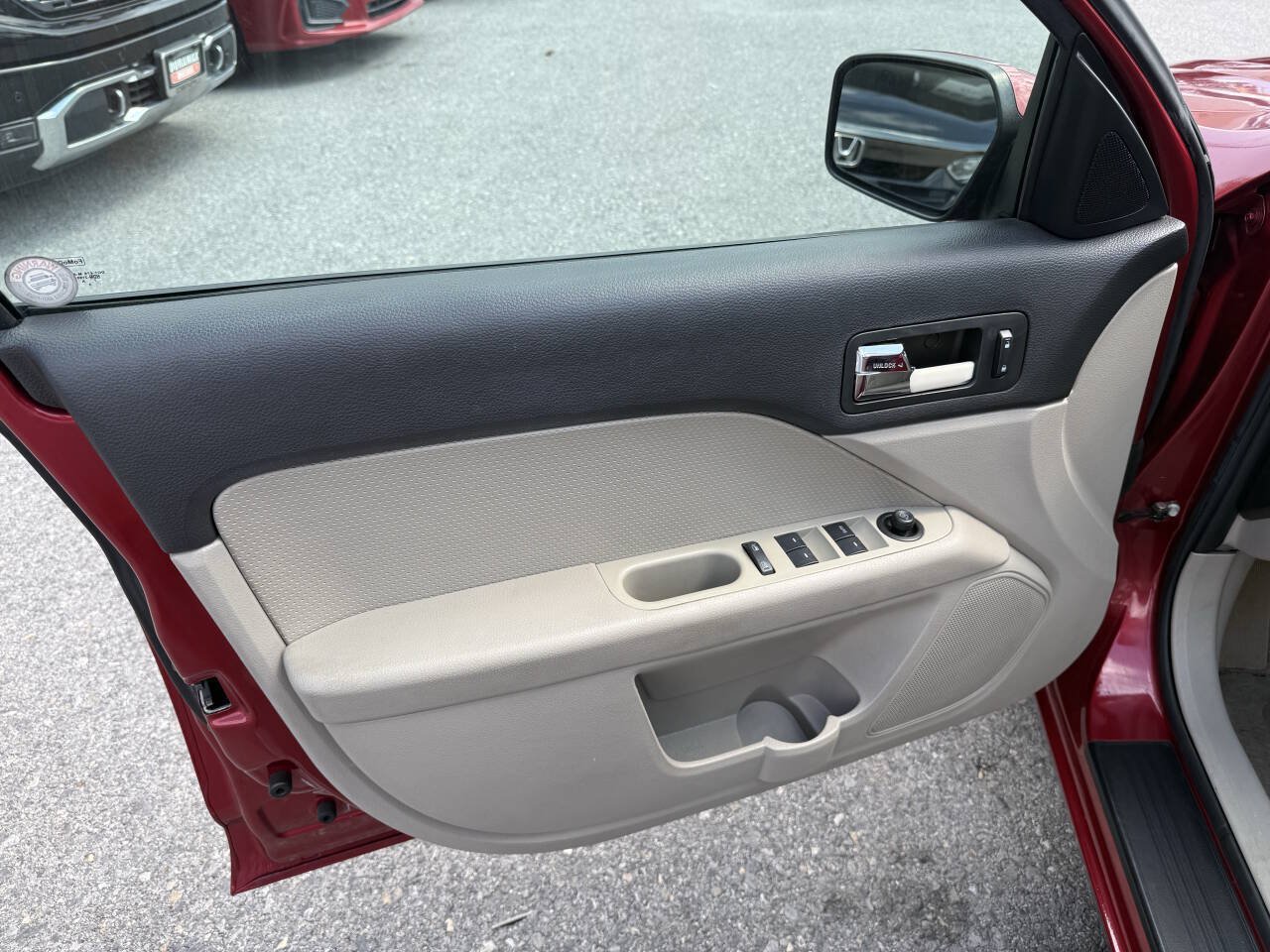 Used 2007 Ford Fusion SEL FWD image 10
