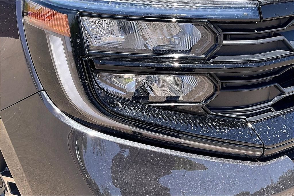 Used 2025 Ford Expedition Active AWD/4WD image 30