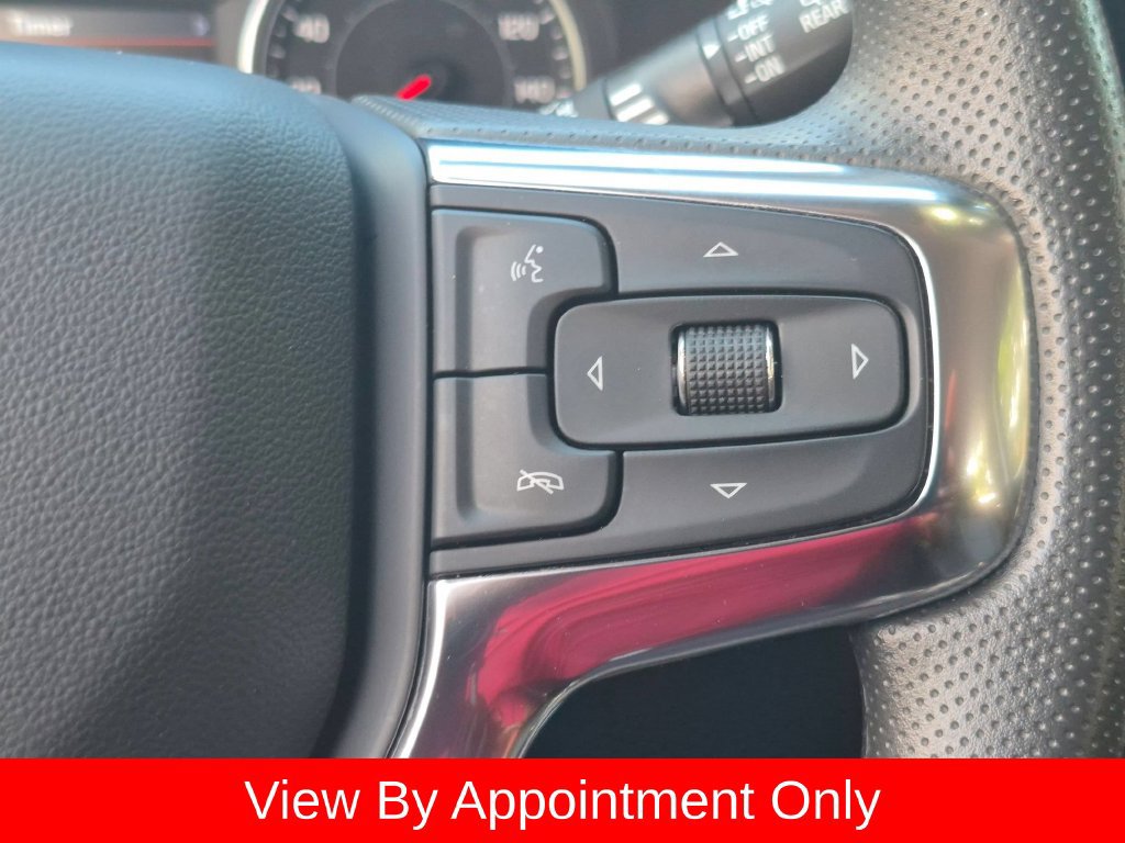 Used 2025 Chevrolet Blazer LT FWD image 16