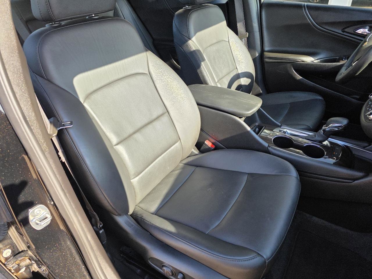 Used 2024 Chevrolet Malibu LT FWD image 19