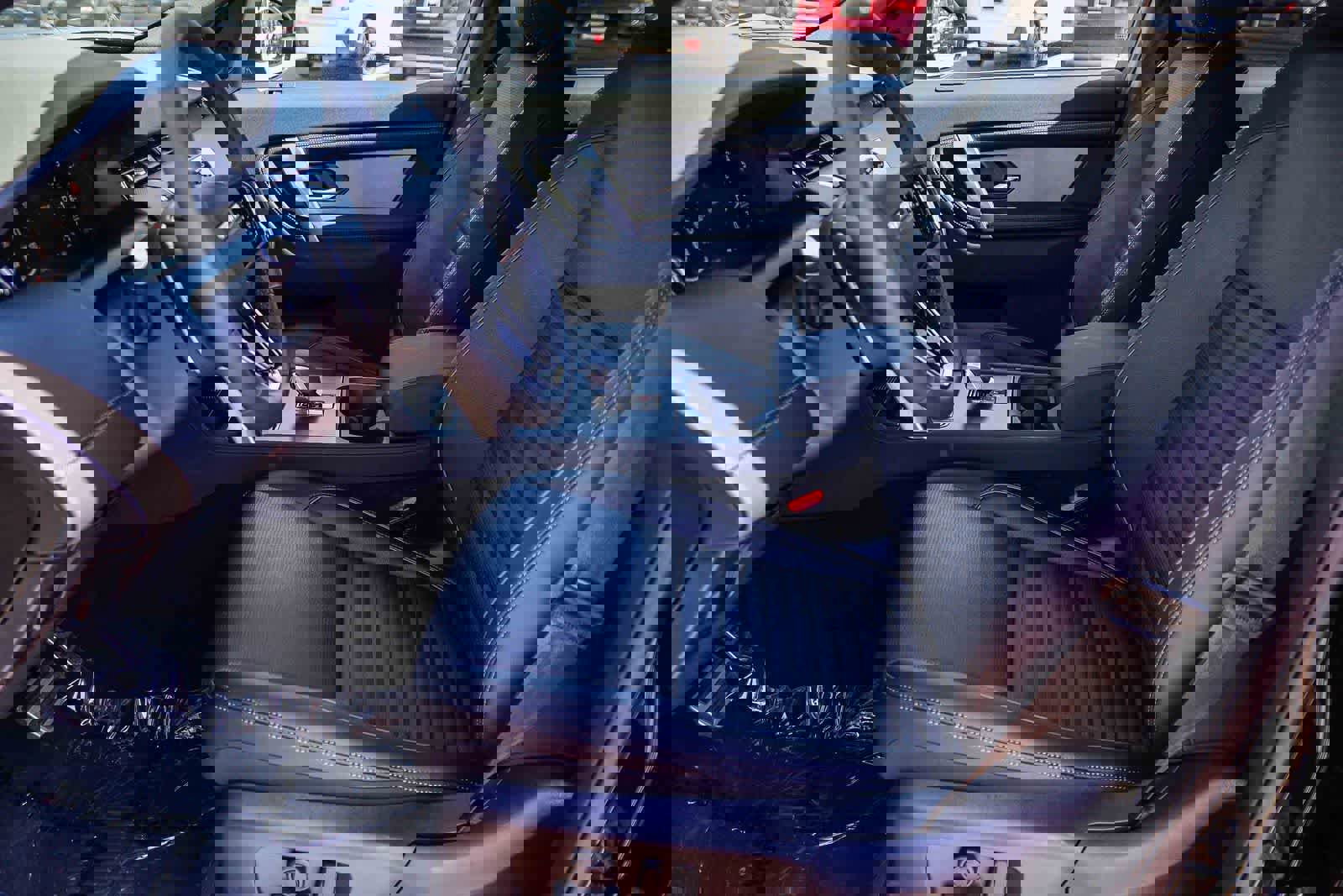 New 2026 Land Rover Discovery Sport Landmark image 19