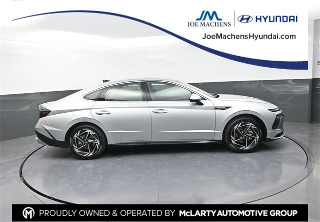 New 2026 Hyundai Sonata SEL image 1