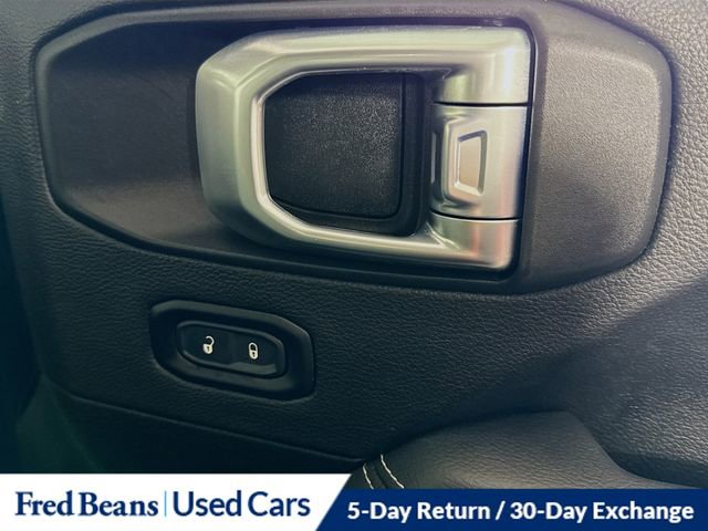 Used 2022 Jeep Wrangler Unlimited Sahara w/ Cold Weather Group image 36