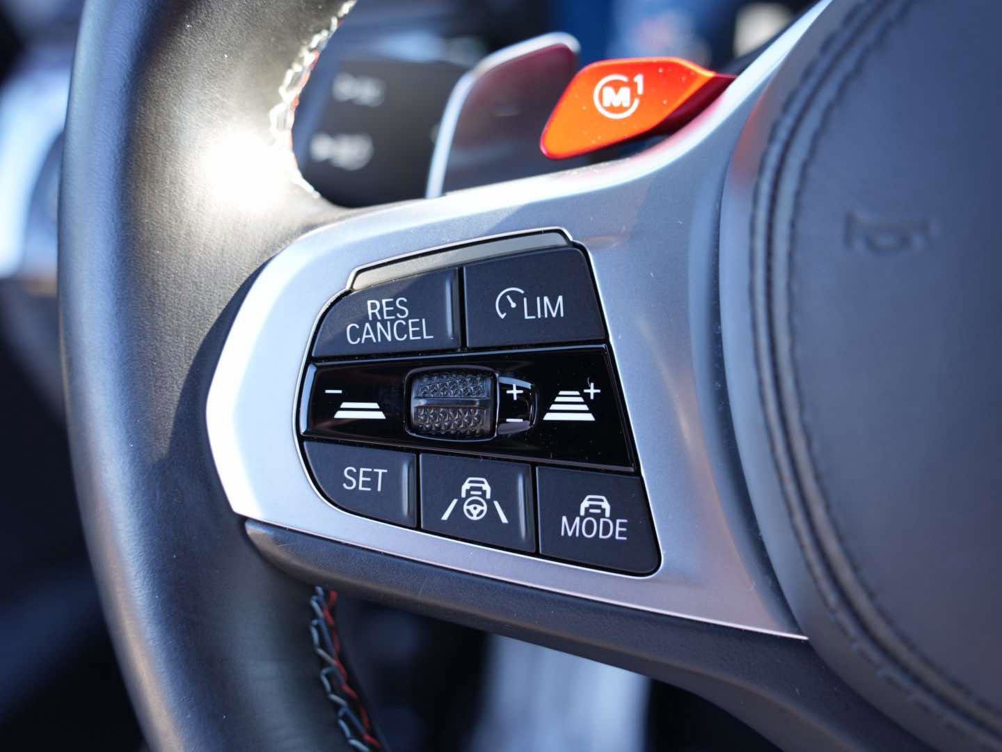 Used 2023 BMW M5 image 18